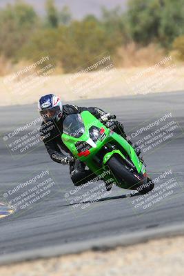 media/Apr-10-2022-SoCal Trackdays (Sun) [[f104b12566]]/Turn 10 (1pm)/